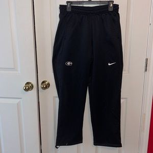 Men’s small Nike Georgia sweatpants. Great condition!